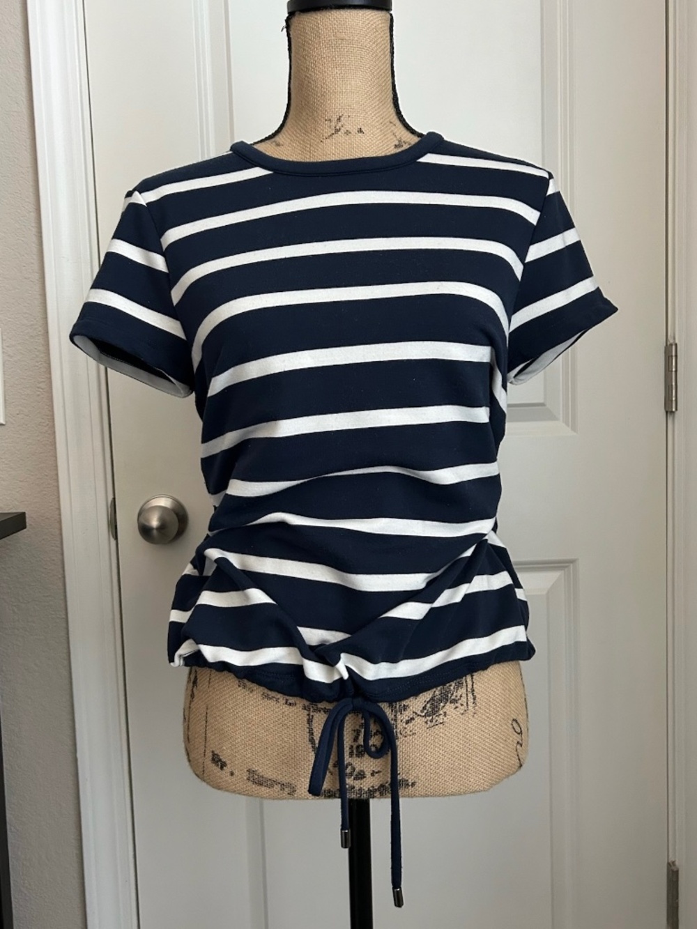Cable & Gauge Women's Navy and White Stripe Shirt